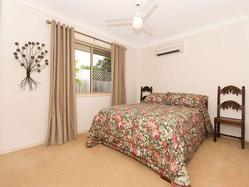 12 Haase Place, Bellbowrie QLD 4070