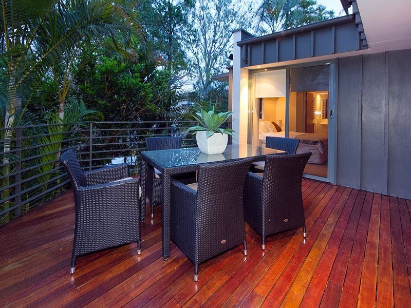 49 Grove Crescent, Toowong QLD 4066