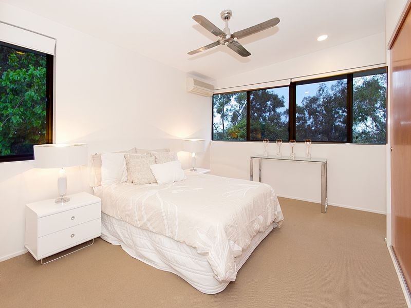 49 Grove Crescent, Toowong QLD 4066