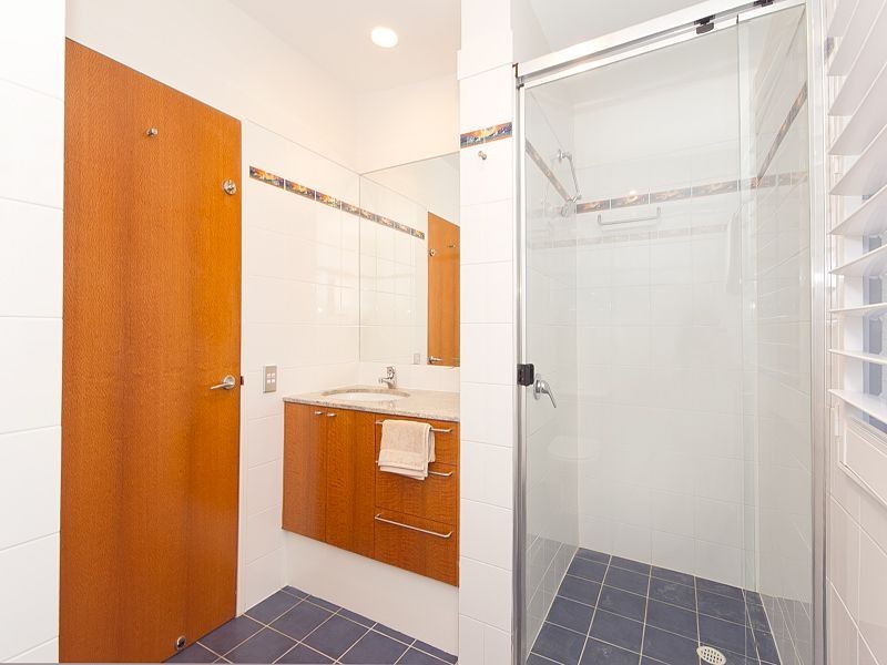 49 Grove Crescent, Toowong QLD 4066