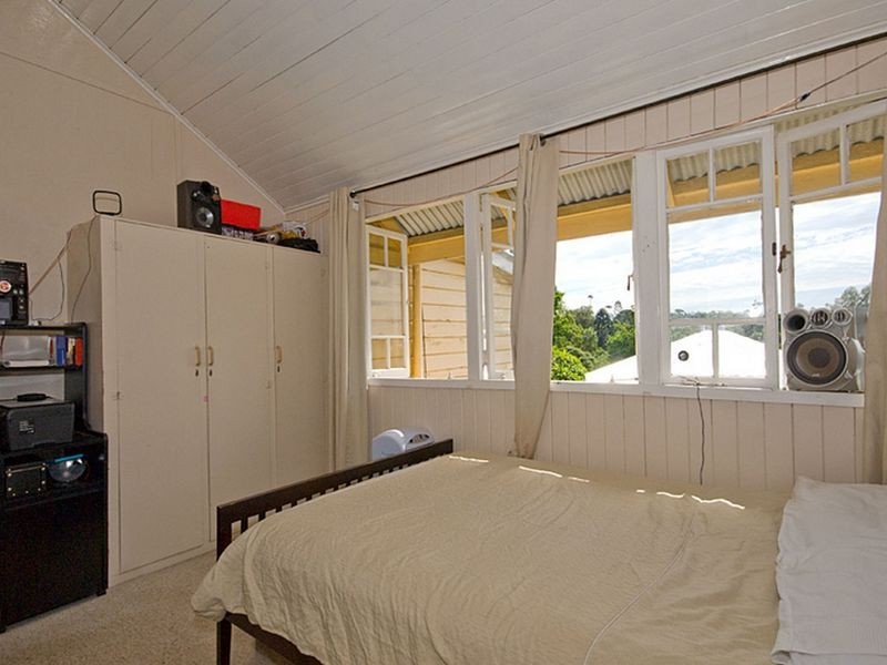 25 Terrace Street, Toowong QLD 4066