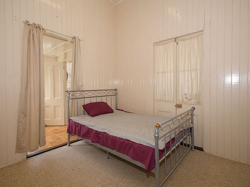 25 Terrace Street, Toowong QLD 4066