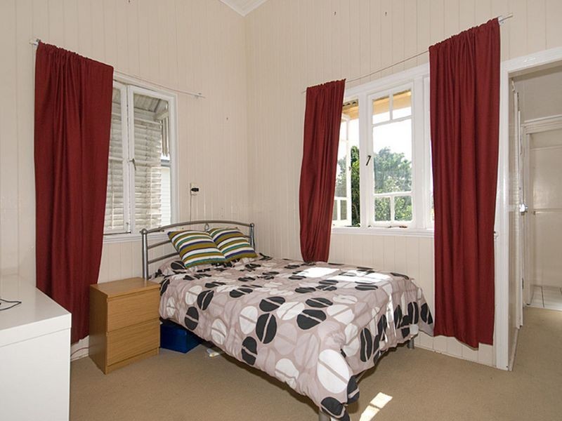 25 Terrace Street, Toowong QLD 4066