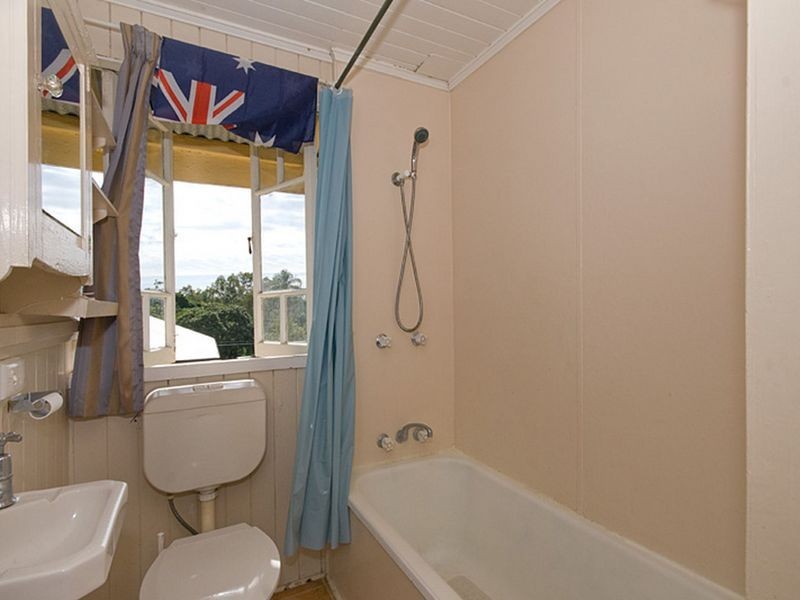 25 Terrace Street, Toowong QLD 4066