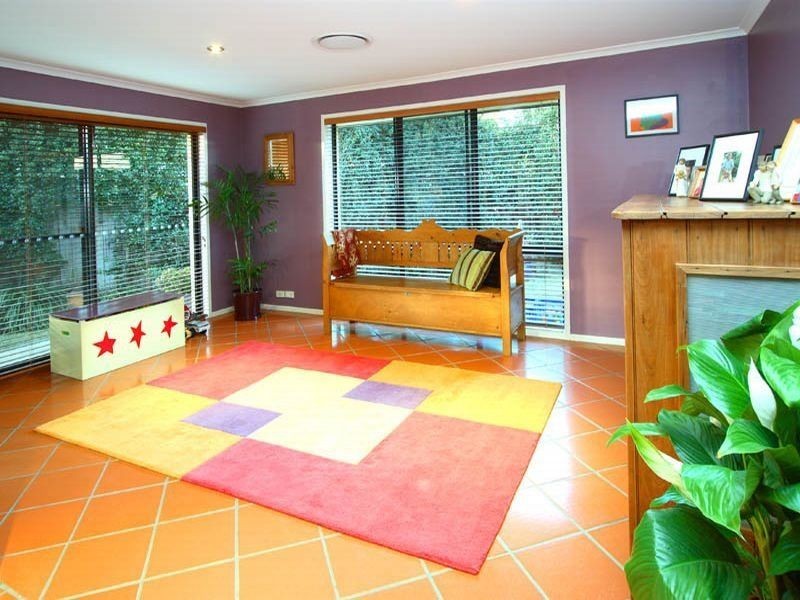 33 Kensington Circuit, Brookfield QLD 4069