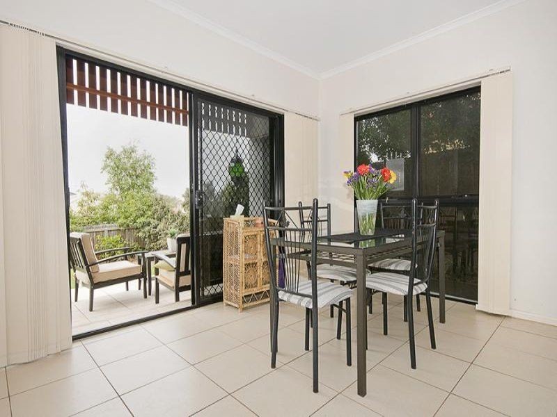 9/52 Golden Crest Place, Bellbowrie QLD 4070