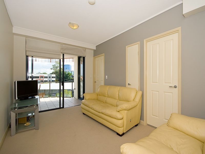 29/9 Sylvan Road, Toowong QLD 4066