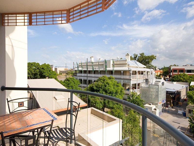 29/9 Sylvan Road, Toowong QLD 4066