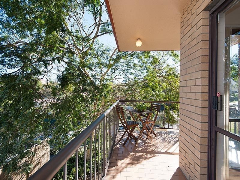 2/27 Harrys Road, Taringa QLD 4068