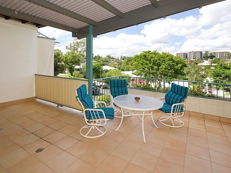 57 Oxford Terrace, Taringa QLD 4068