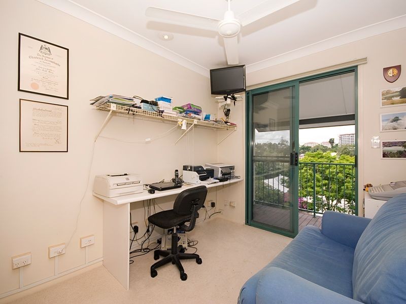 57 Oxford Terrace, Taringa QLD 4068