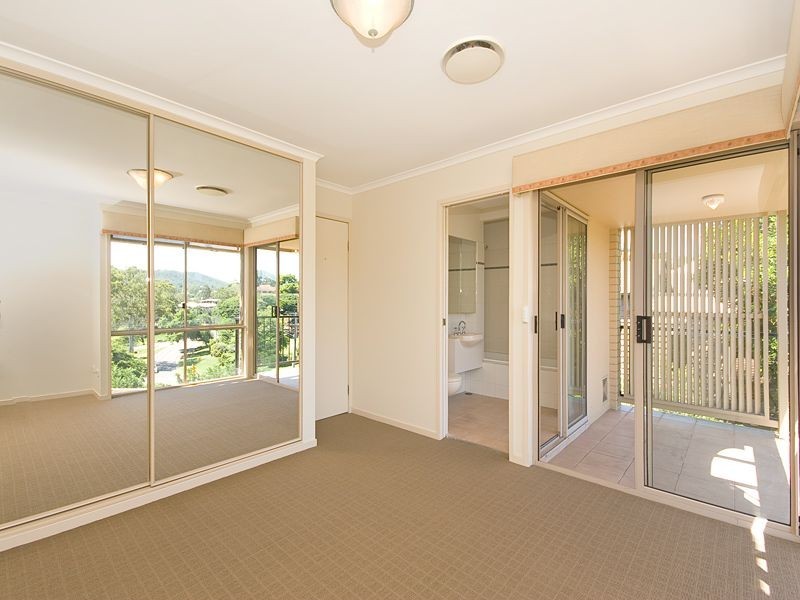4/1 Bellevue Terrace, St Lucia QLD 4067