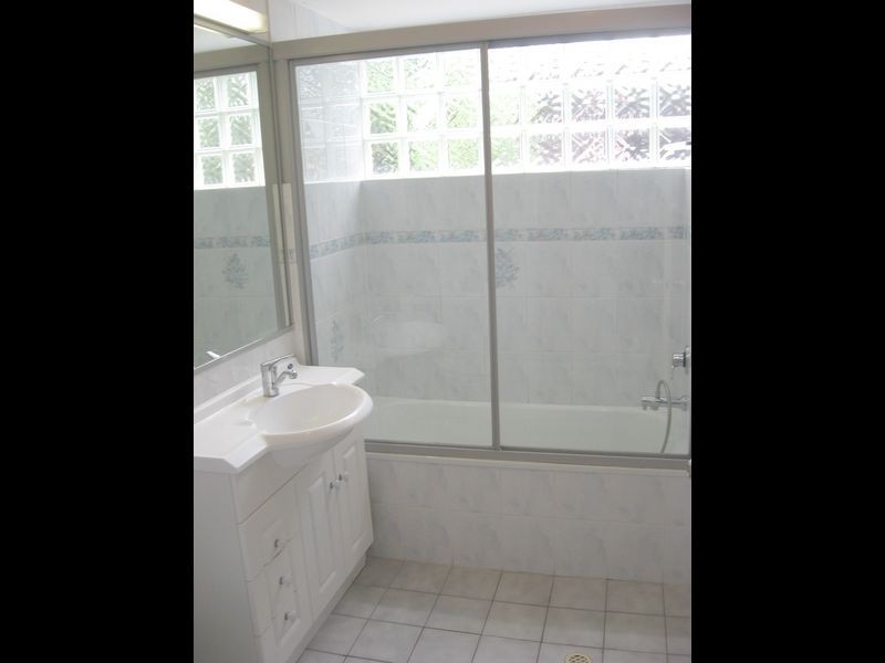 4/43 Durham Street, St Lucia QLD 4067