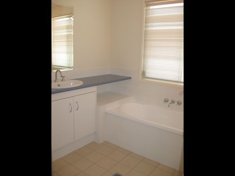 28A Goldencrest Place, Bellbowrie QLD 4070