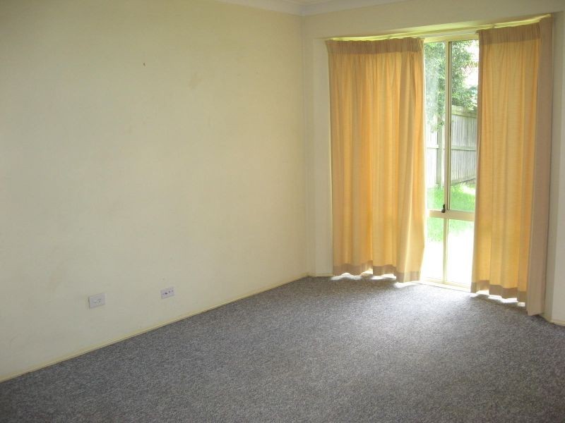 16 Beaufront Place, Forest Lake QLD 4078