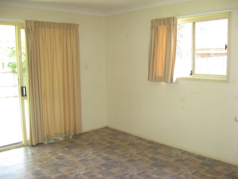 16 Beaufront Place, Forest Lake QLD 4078