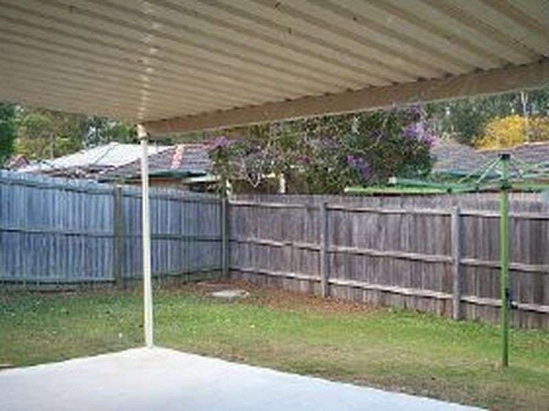 16 Beaufront Place, Forest Lake QLD 4078