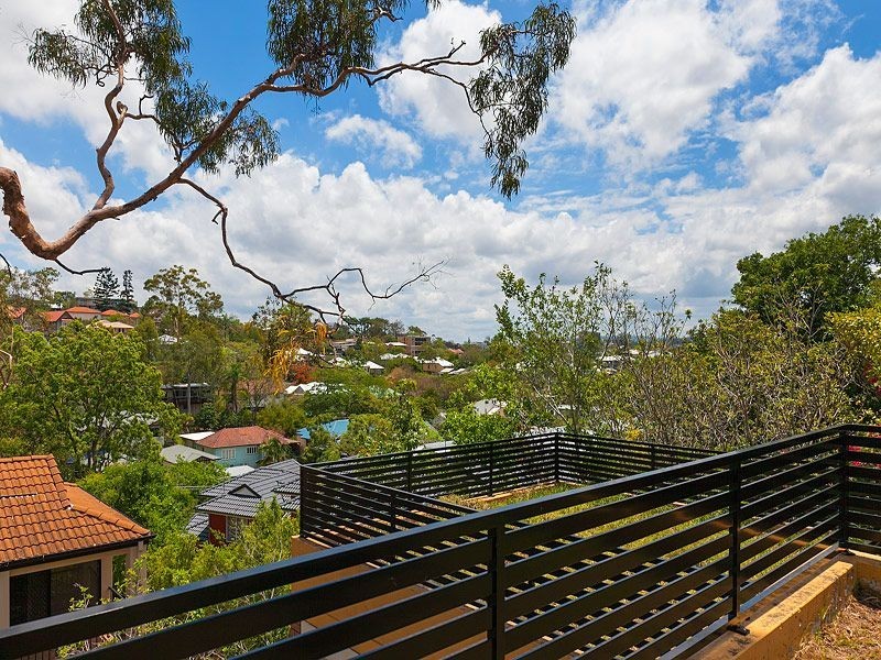 2/75 Bellevue Terrace, St Lucia QLD 4067
