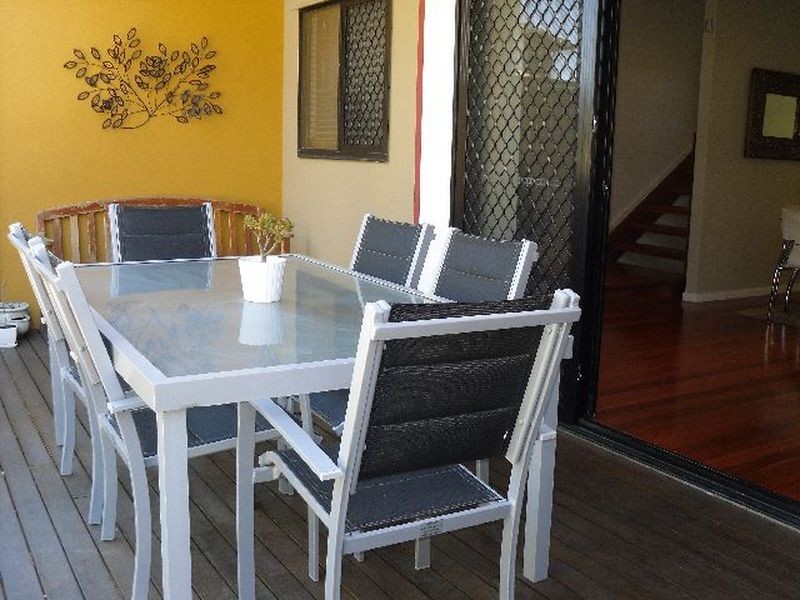 13/9 Talbot Street, Coorparoo QLD 4151