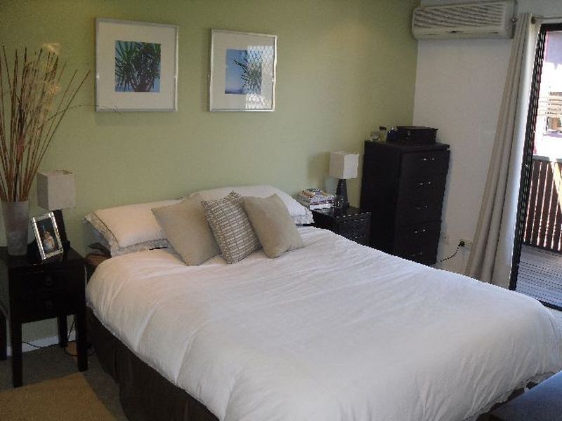 13/9 Talbot Street, Coorparoo QLD 4151