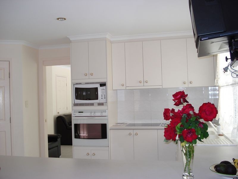 256 Chapel Hill Road, Chapel Hill QLD 4069