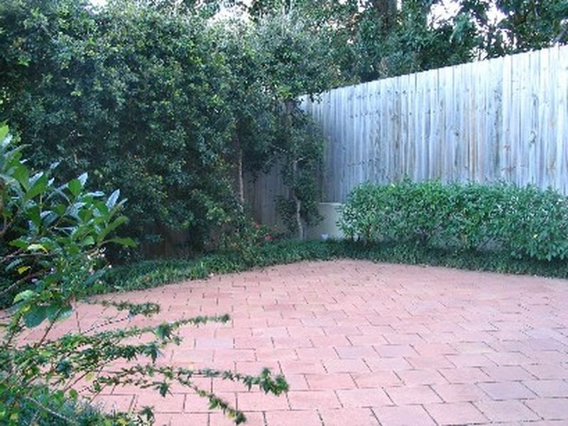 4/62 Waverley Road, Taringa QLD 4068