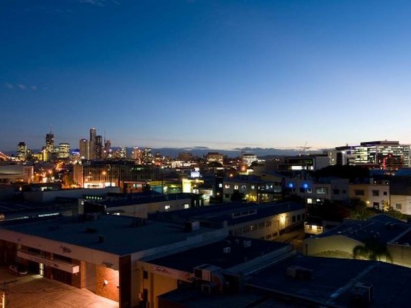 19 Masters Street, Newstead QLD 4006