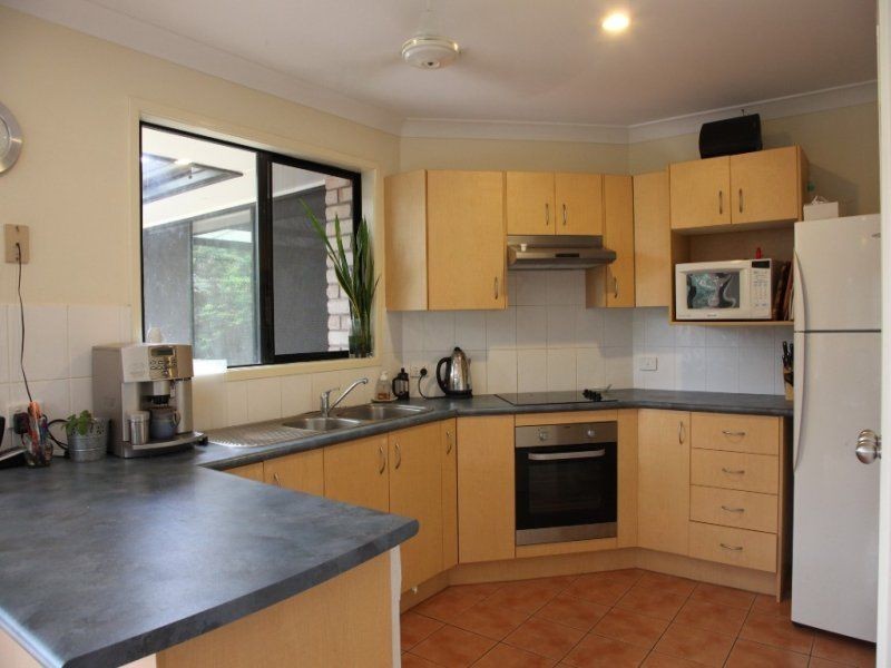 6 Cadaga Close, Bellbowrie QLD 4070