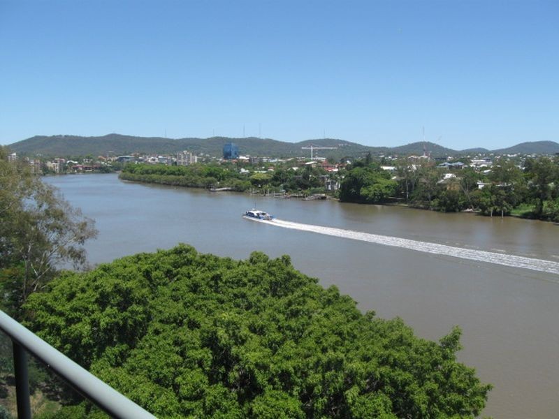 22/164 Macquarie Street, St Lucia QLD 4067