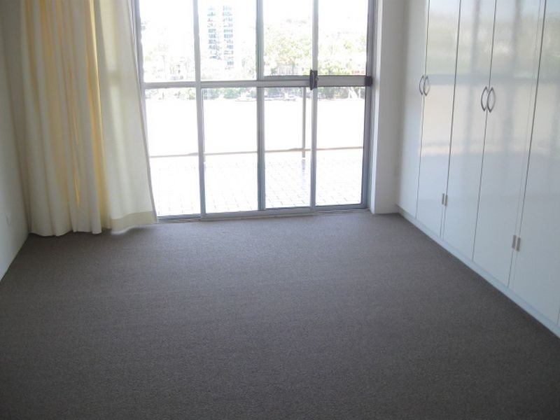 22/164 Macquarie Street, St Lucia QLD 4067