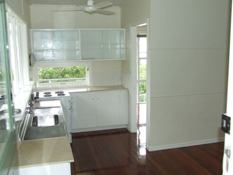 48 Broseley Road, Toowong QLD 4066