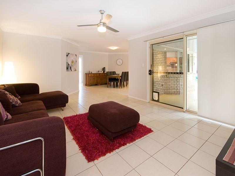 84 Salubris Place, Moggill QLD 4070