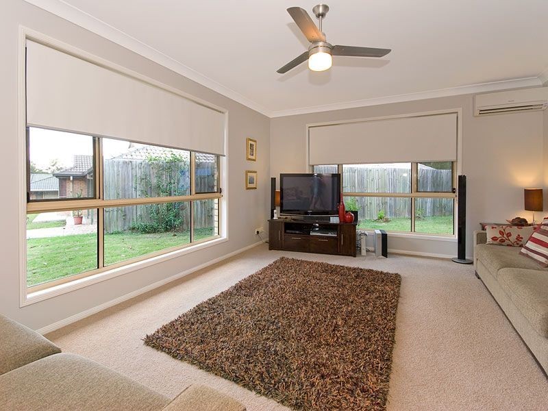 84 Salubris Place, Moggill QLD 4070