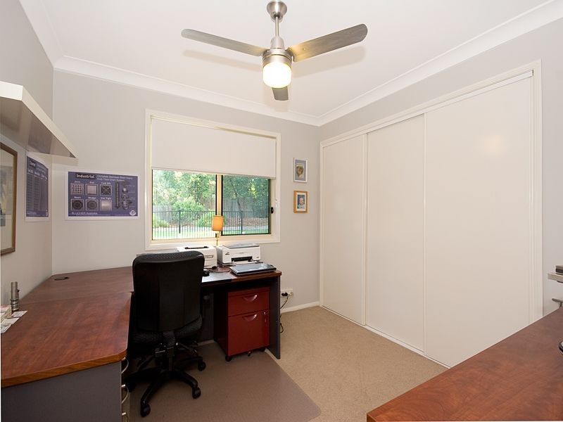 84 Salubris Place, Moggill QLD 4070