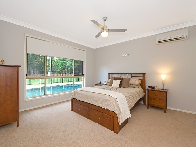 84 Salubris Place, Moggill QLD 4070