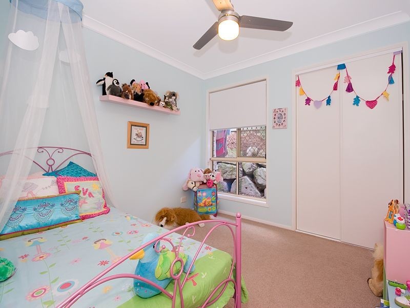 84 Salubris Place, Moggill QLD 4070