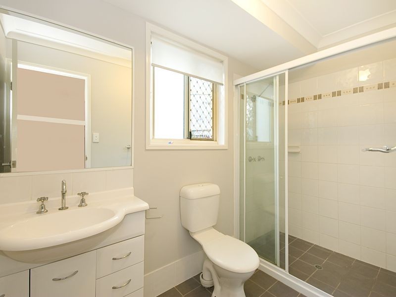 84 Salubris Place, Moggill QLD 4070