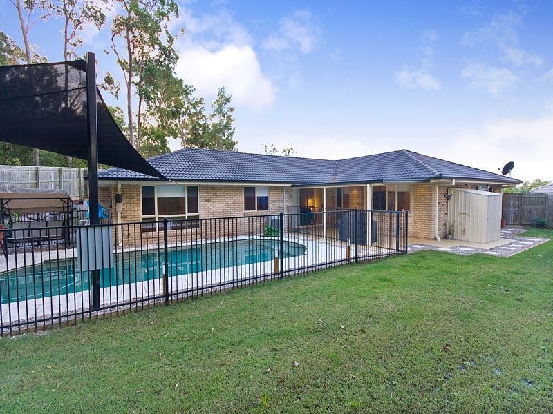 84 Salubris Place, Moggill QLD 4070