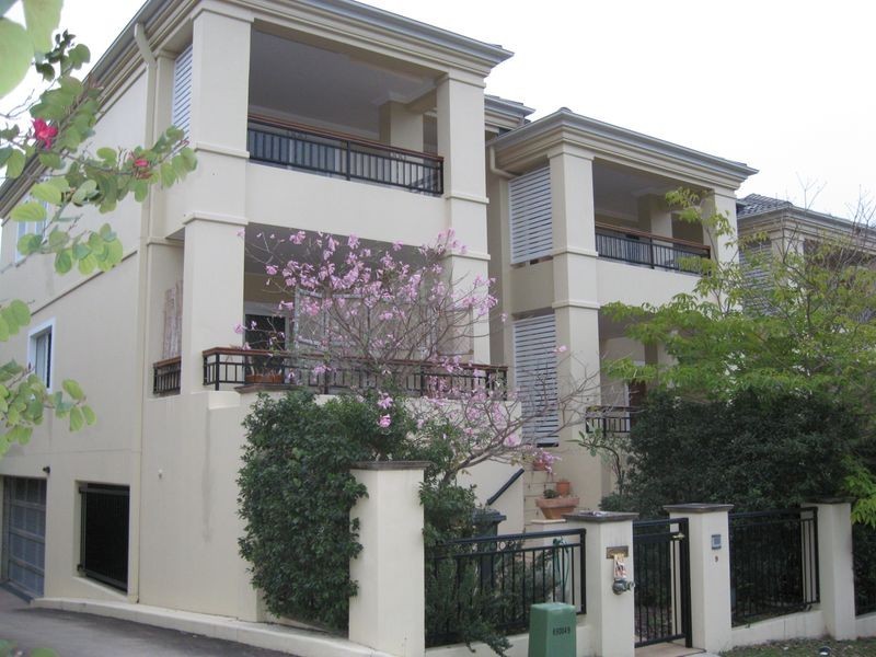 9 Kensington Terrace, Toowong QLD 4066