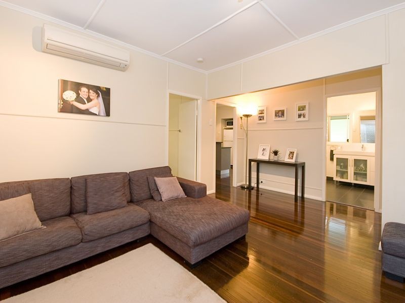 49 Shamrock Road, Darra QLD 4076