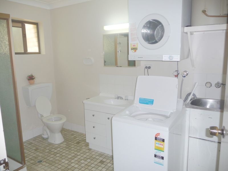 1/31 Bishop Street, St Lucia QLD 4067