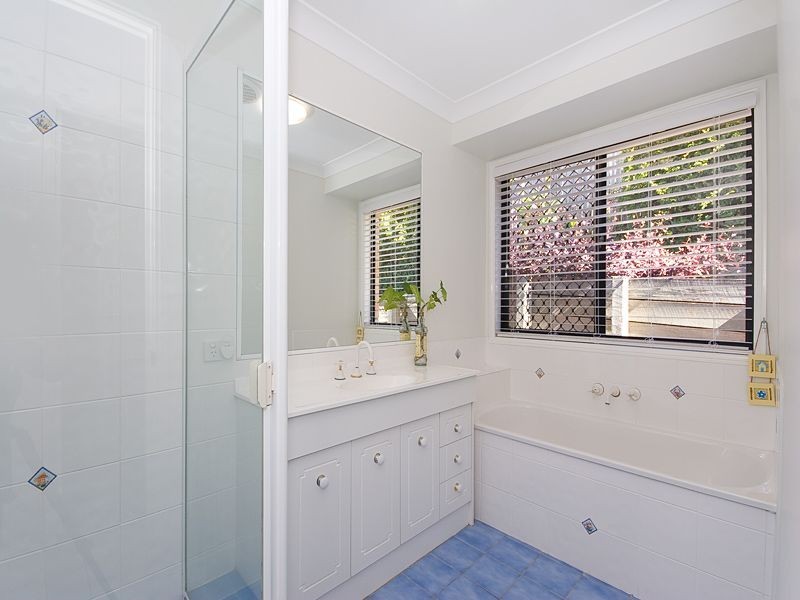 20 Forestwood Place, Moggill QLD 4070