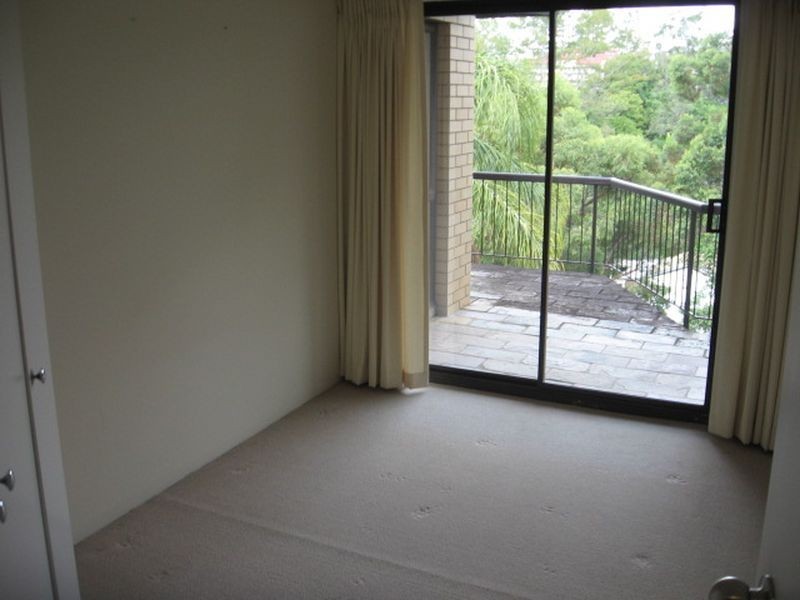 9/30 Armadale Street, St Lucia QLD 4067