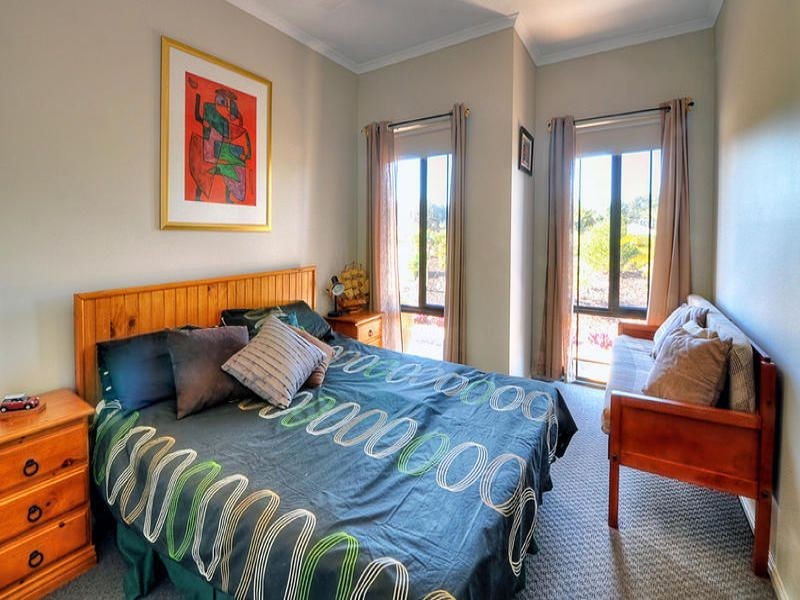 153 Silky Oak Avenue, Moggill QLD 4070