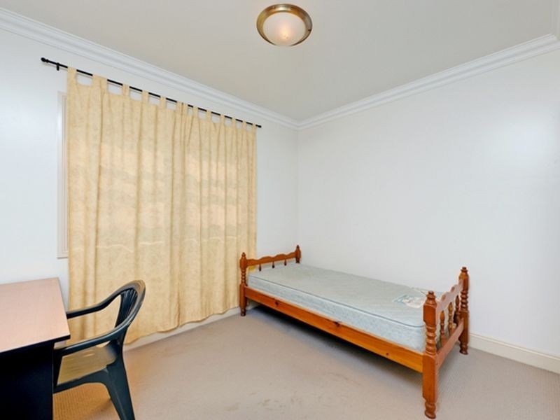 35 Central Avenue, Indooroopilly QLD 4068