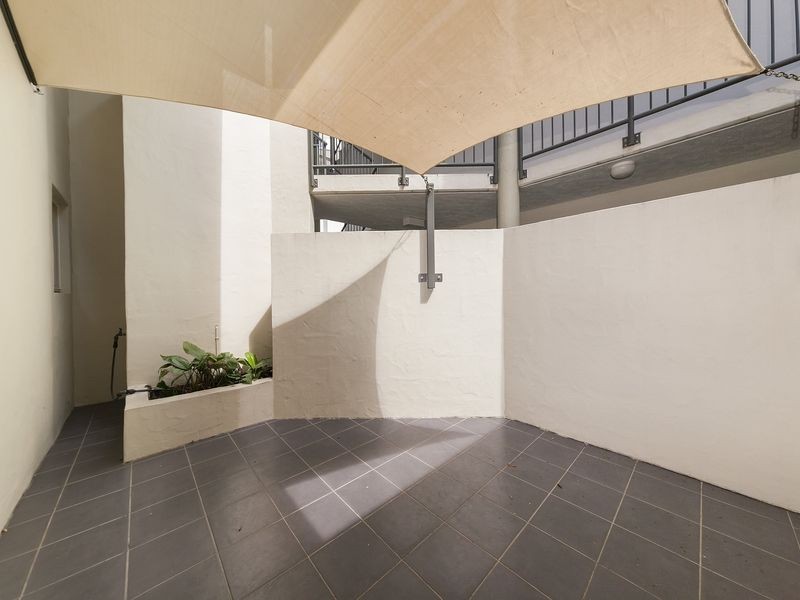 2/69 Coonan Street, Indooroopilly QLD 4068