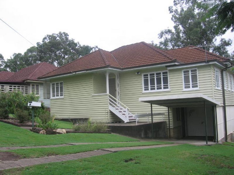 93 Main Avenue, Bardon QLD 4065