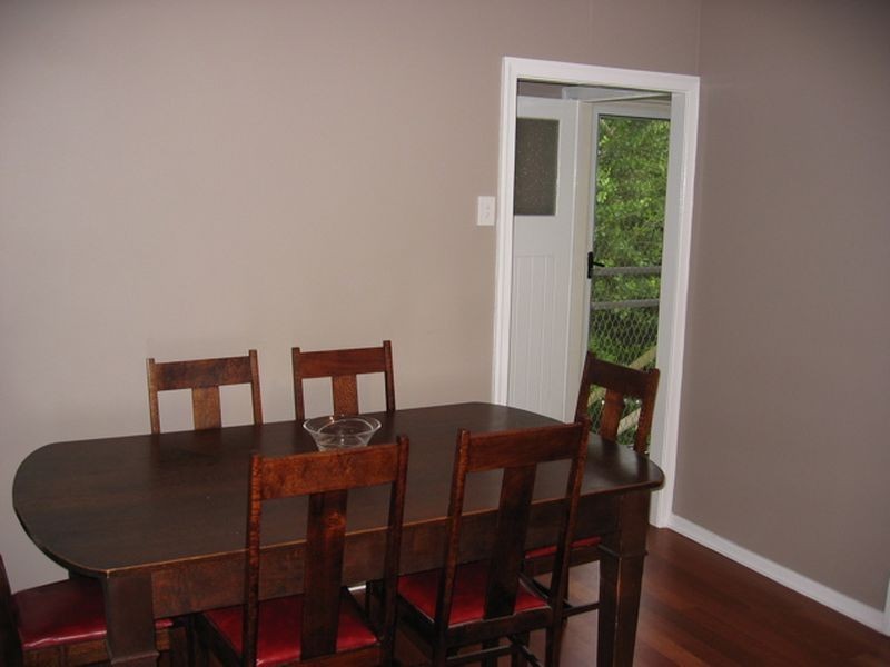 93 Main Avenue, Bardon QLD 4065