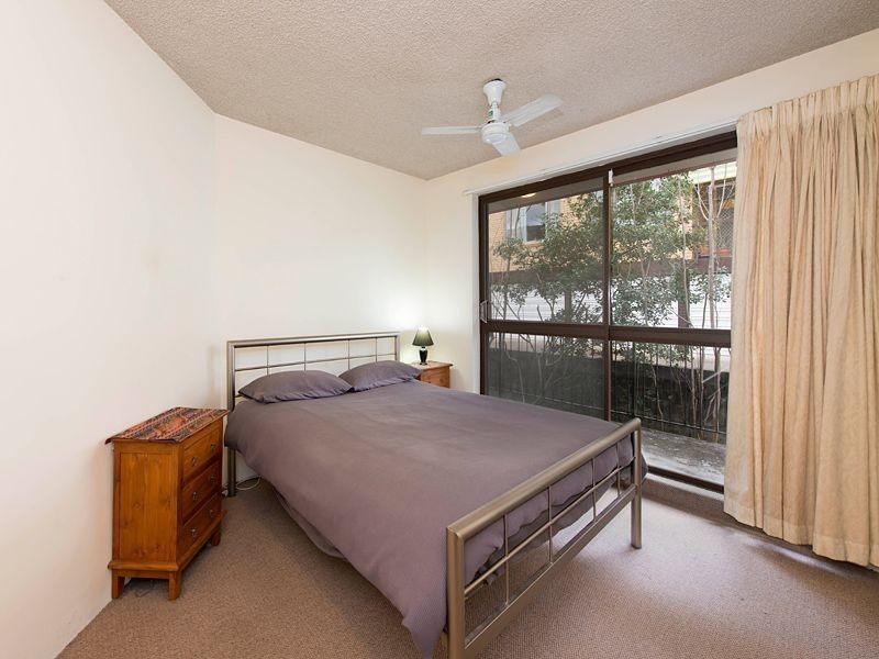 2/17 Kingsford Street, Auchenflower QLD 4066