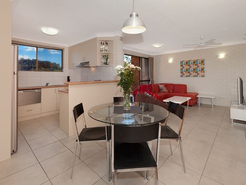 6/237 Sir Fred Schonell Drive, St Lucia QLD 4067